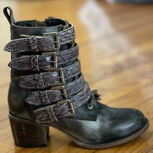 Women’s Size 6 REAL leather boots